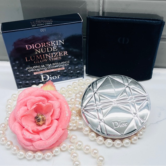 Dior Diorskin Nude Luminizer Glow Vibes - 001 Rosy Vibes - 0.21 oz. - Picture 4 of 9